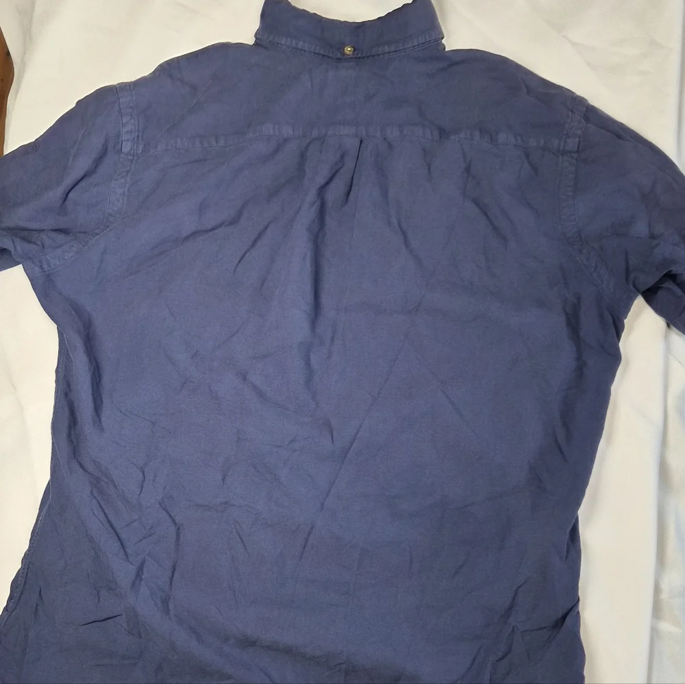 Shirt - Picture 2 of 4